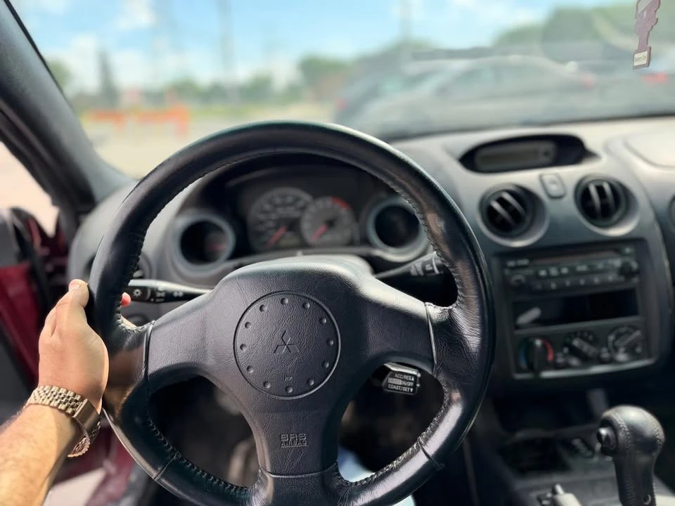2004 Mitsubishi Eclipse 3rd Gen - Image 5 of 14