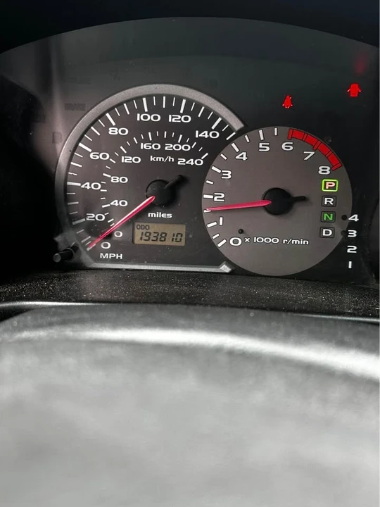 2004 Mitsubishi Eclipse 3rd Gen - Image 7 of 8