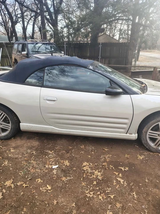 2004 Mitsubishi Eclipse 3rd Gen - Image 2 of 6