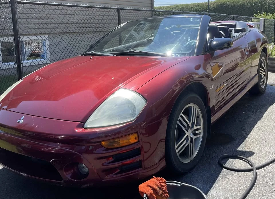 2004 Mitsubishi Eclipse 3rd Gen - Image 2 of 4