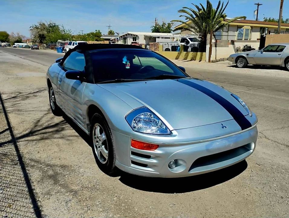 2004 Mitsubishi Eclipse 3rd Gen - Image 6 of 10