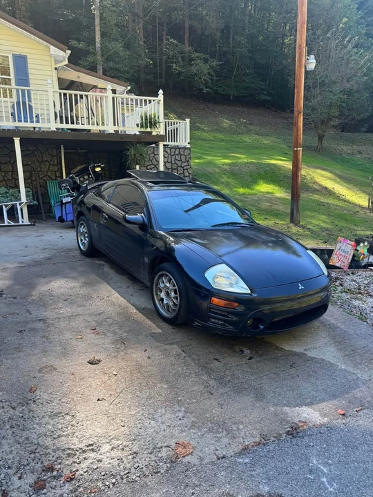 2004 Mitsubishi Eclipse 3rd Gen - Image 2 of 7