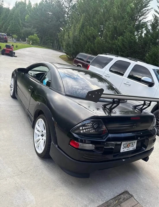 2004 Mitsubishi Eclipse 3rd Gen - Image 3 of 11