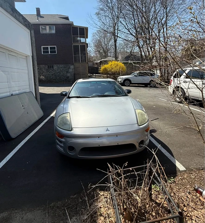 2004 Mitsubishi Eclipse 3rd Gen - Image 3 of 5