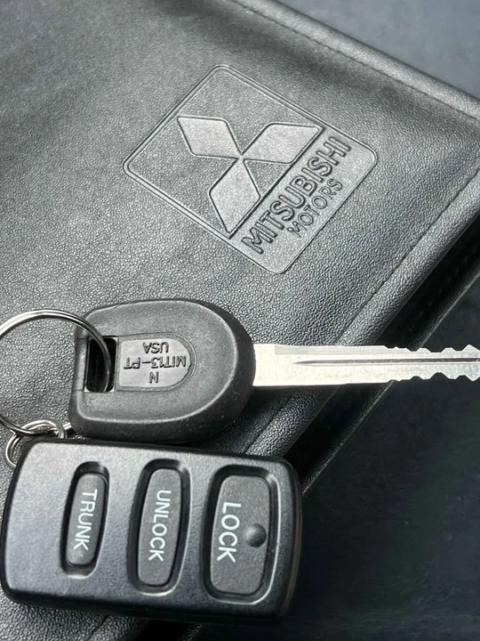 2004 Mitsubishi Eclipse 3rd Gen - Image 16 of 19