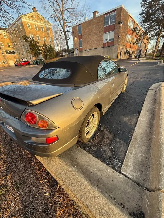 2004 Mitsubishi Eclipse 3rd Gen - Image 3 of 7
