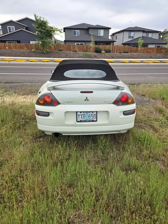 2004 Mitsubishi Eclipse 3rd Gen - Image 2 of 10