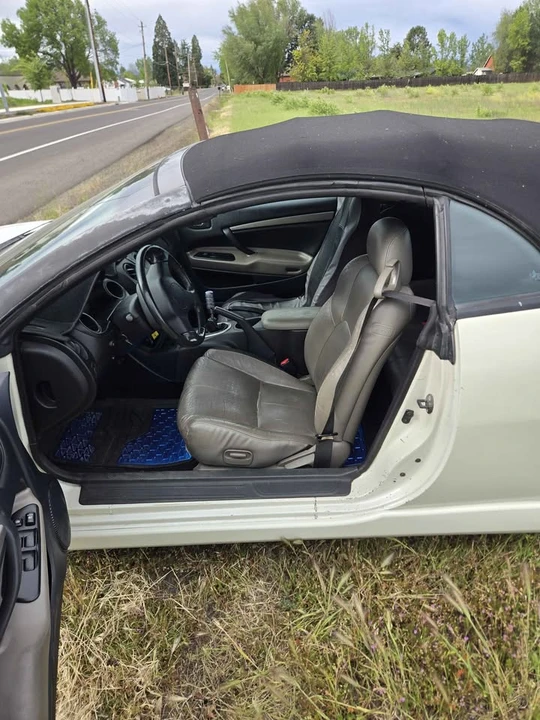 2004 Mitsubishi Eclipse 3rd Gen - Image 5 of 10
