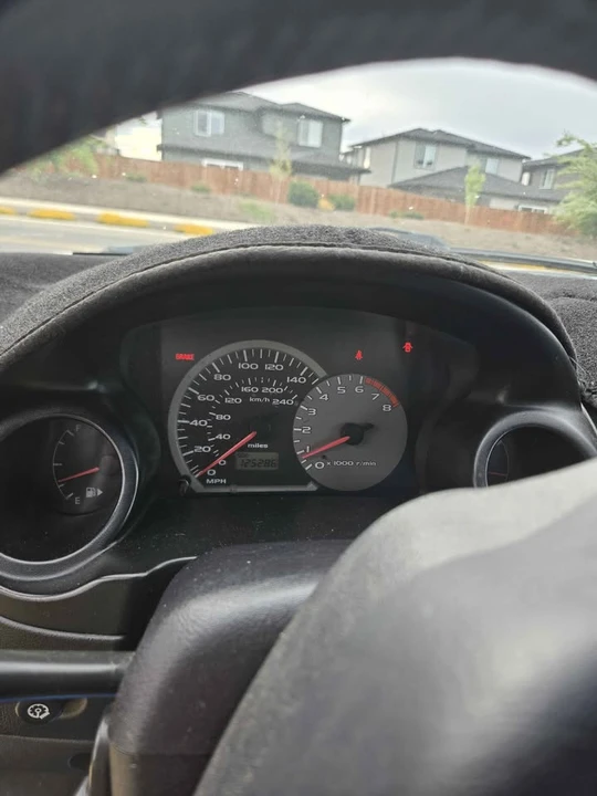 2004 Mitsubishi Eclipse 3rd Gen - Image 10 of 10