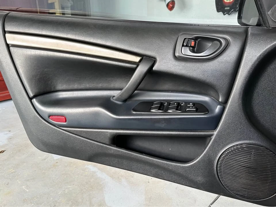 2004 Mitsubishi Eclipse 3rd Gen - Image 11 of 14