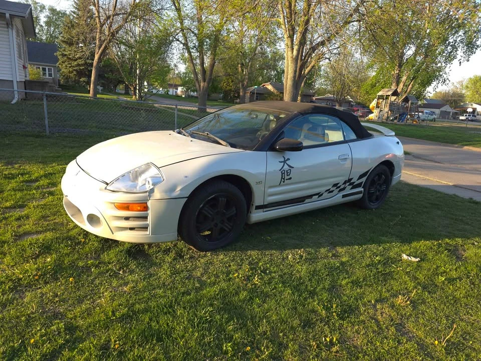 2004 Mitsubishi Eclipse 3rd Gen - Image 10 of 17