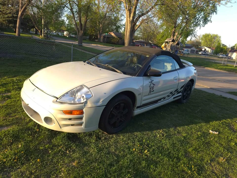 2004 Mitsubishi Eclipse 3rd Gen - Image 9 of 17