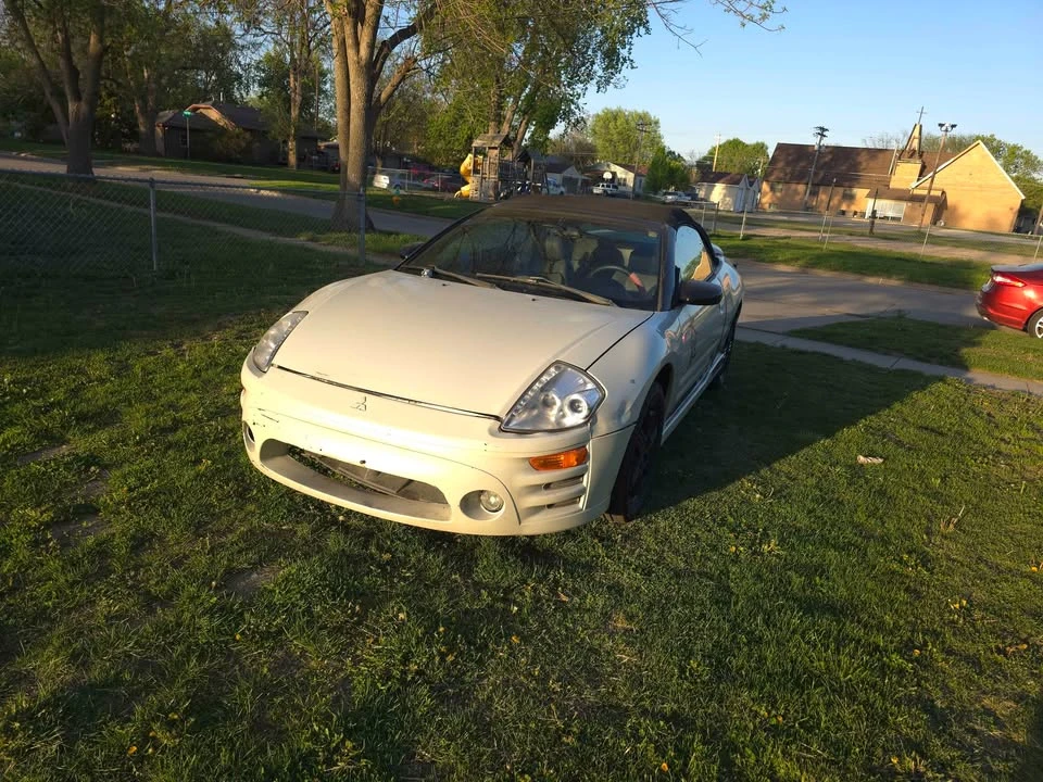 2004 Mitsubishi Eclipse 3rd Gen - Image 12 of 17