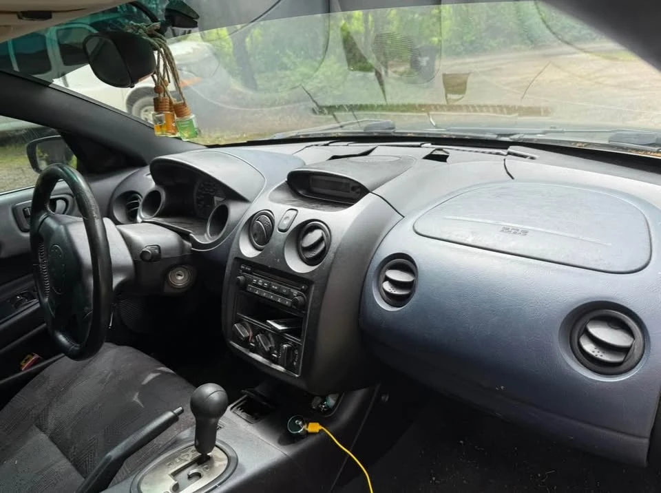 2004 Mitsubishi Eclipse 3rd Gen - Image 5 of 6