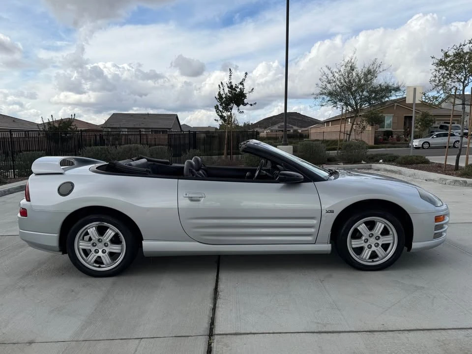 2004 Mitsubishi Eclipse 3rd Gen - Image 6 of 11