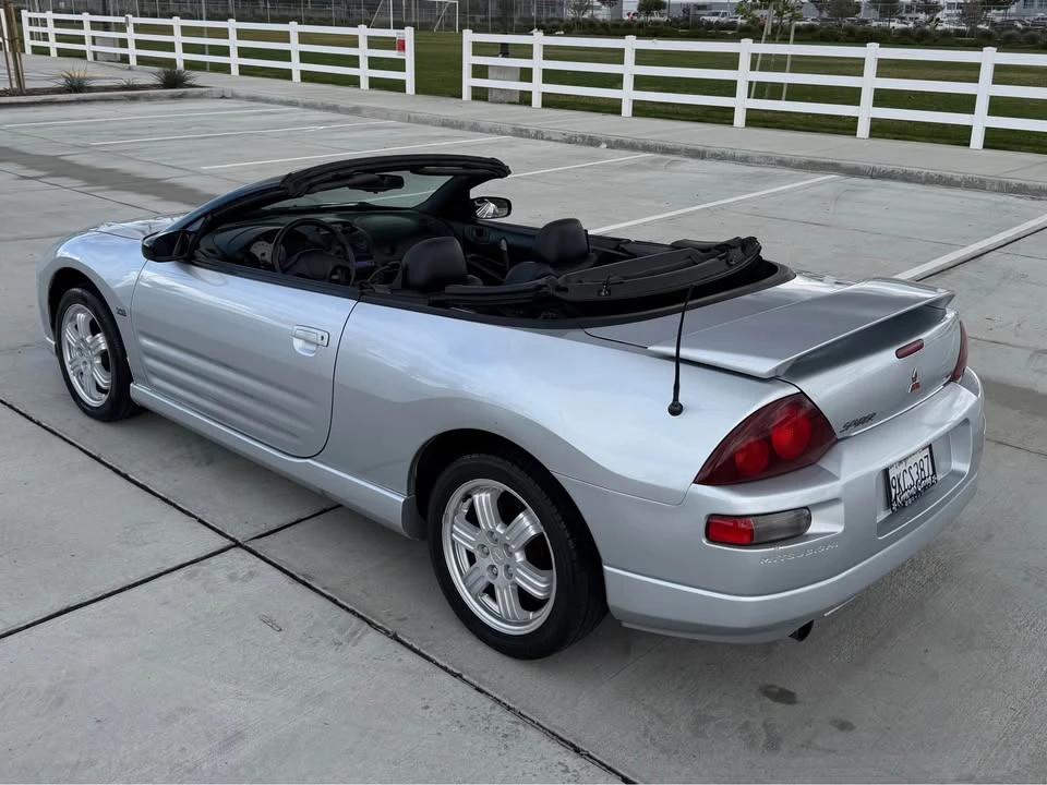 2004 Mitsubishi Eclipse 3rd Gen - Image 5 of 11