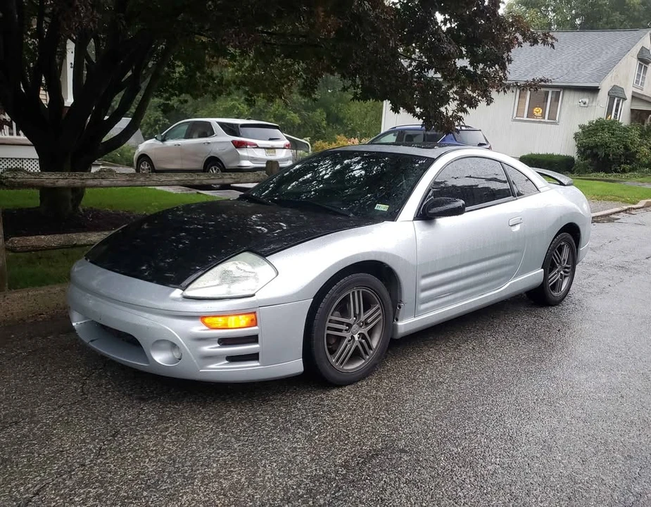2004 Mitsubishi Eclipse 3rd Gen - Image 3 of 4