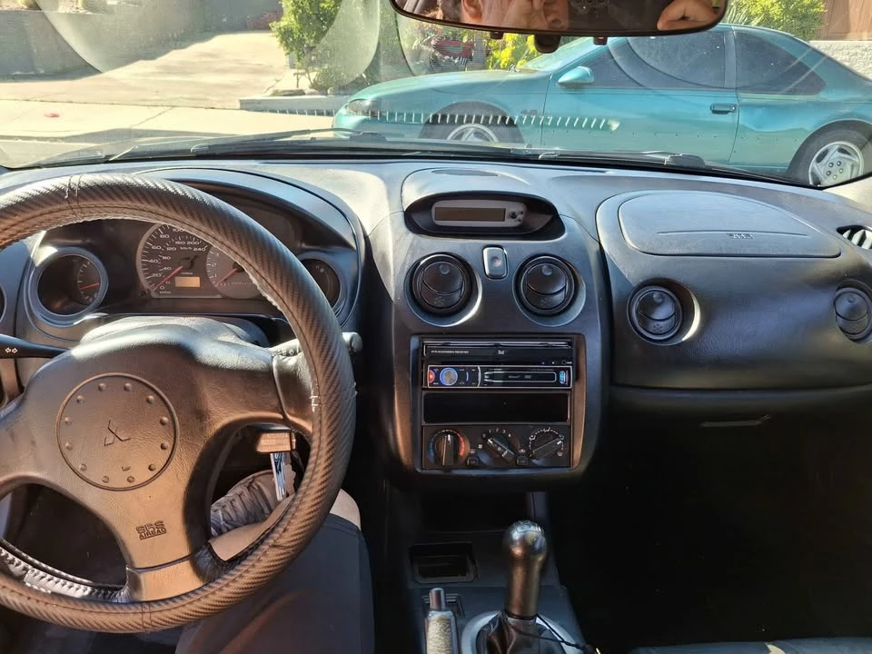 2004 Mitsubishi Eclipse 3rd Gen - Image 9 of 12