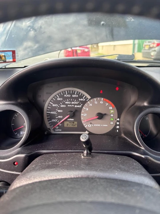 2004 Mitsubishi Eclipse 3rd Gen - Image 4 of 9