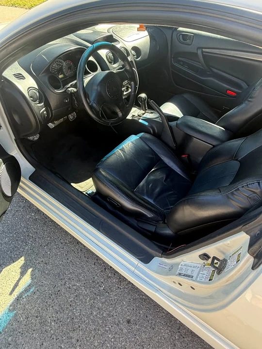 2004 Mitsubishi Eclipse 3rd Gen - Image 8 of 10