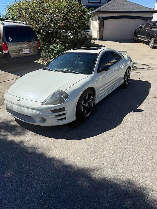 2004 Mitsubishi Eclipse 3rd Gen - Image 3 of 10