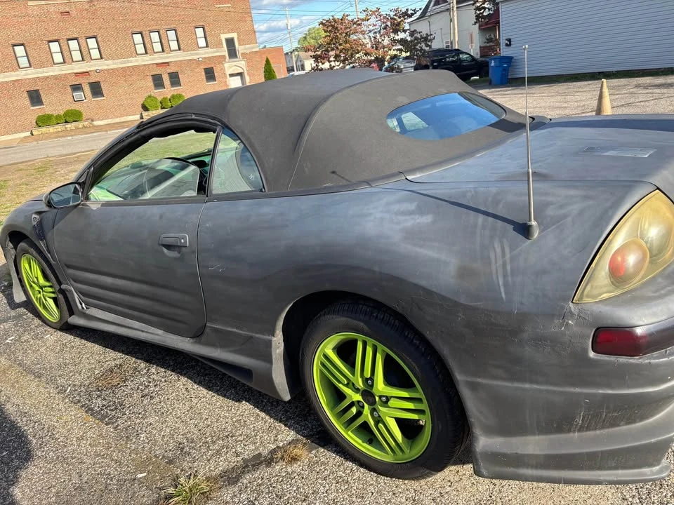 2004 Mitsubishi Eclipse 3rd Gen - Image 2 of 11
