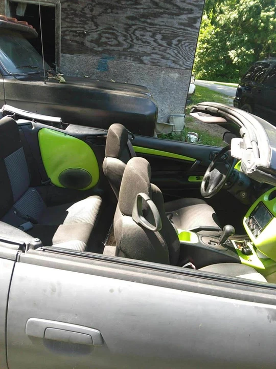 2004 Mitsubishi Eclipse 3rd Gen - Image 8 of 11