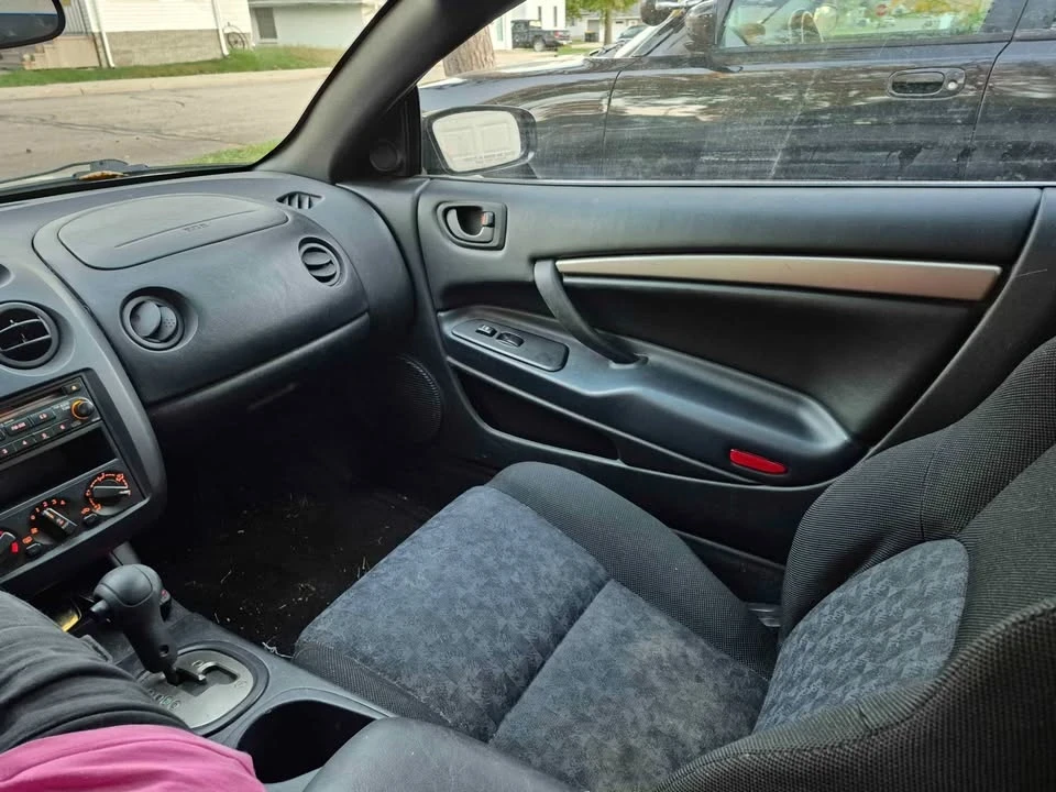 2004 Mitsubishi Eclipse 3rd Gen - Image 4 of 6