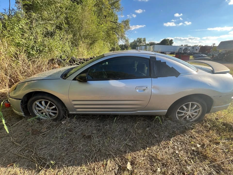 2004 Mitsubishi Eclipse 3rd Gen - Image 17 of 20