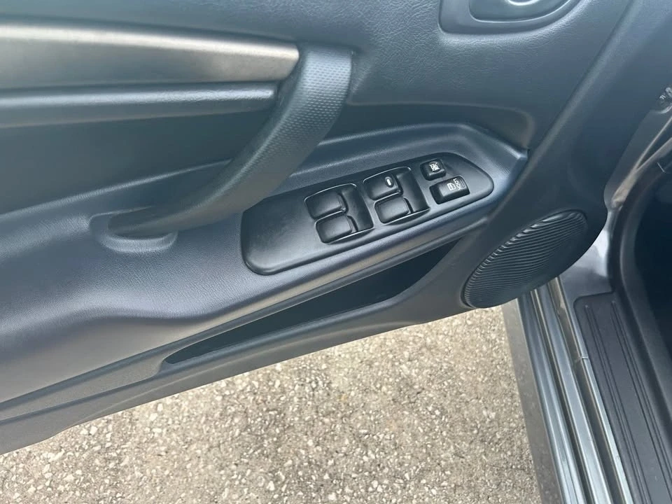 2004 Mitsubishi Eclipse 3rd Gen - Image 8 of 14