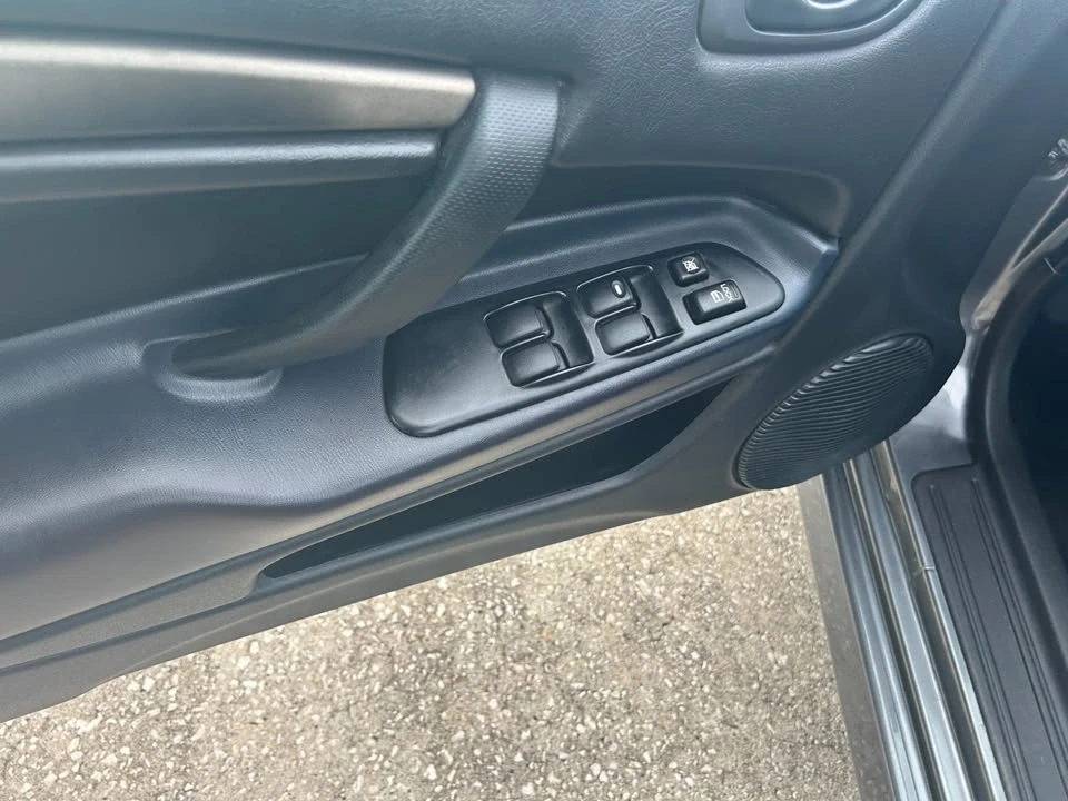 2004 Mitsubishi Eclipse 3rd Gen - Image 12 of 14