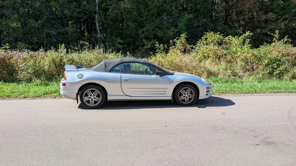 2004 Mitsubishi Eclipse 3rd Gen - Image 4 of 6