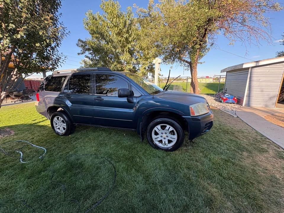 2004 Mitsubishi Endeavor - Image 3 of 7