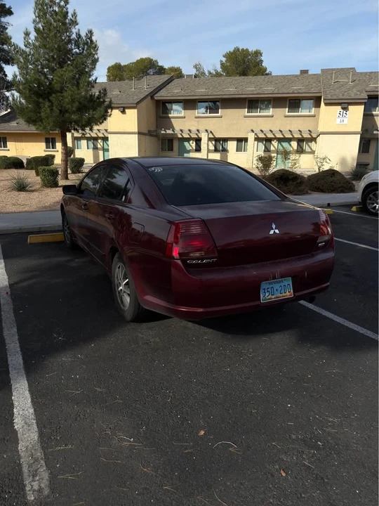 2004 Mitsubishi Galant 8th Gen - Image 2 of 5