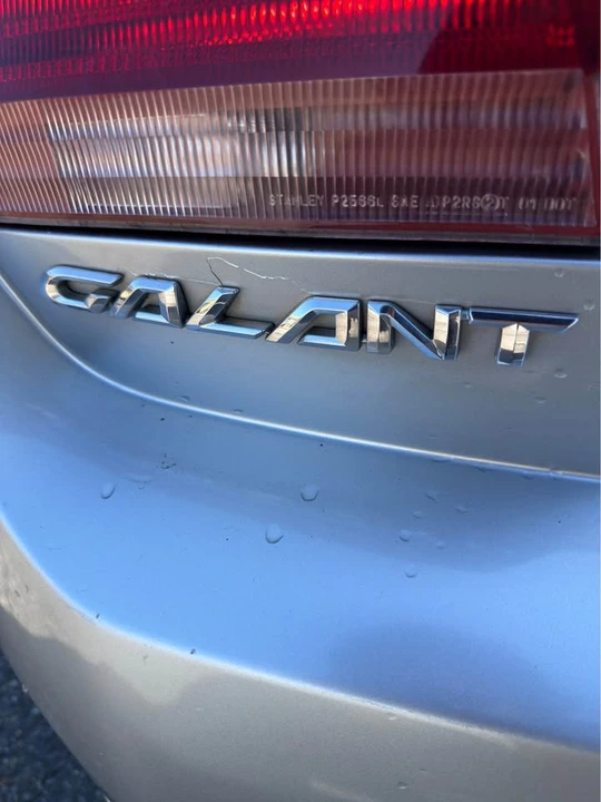 2004 Mitsubishi Galant 9th Gen - Image 14 of 16