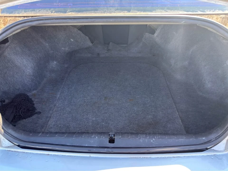 2004 Mitsubishi Galant 9th Gen - Image 13 of 16