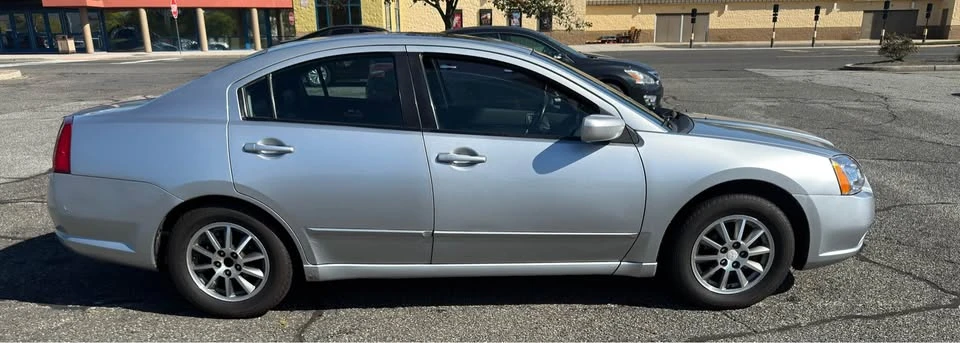 2004 Mitsubishi Galant 9th Gen - Image 2 of 16