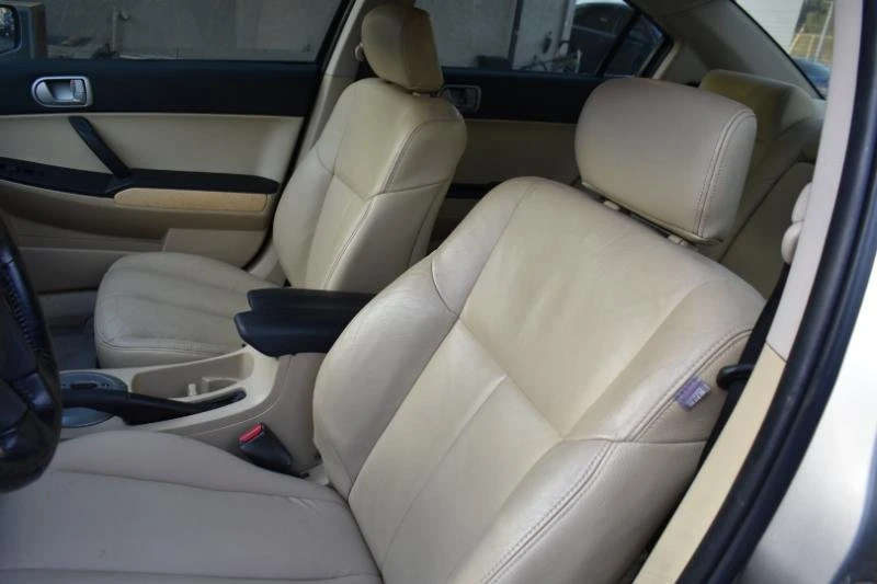 2004 Mitsubishi Galant 9th Gen - Image 11 of 12