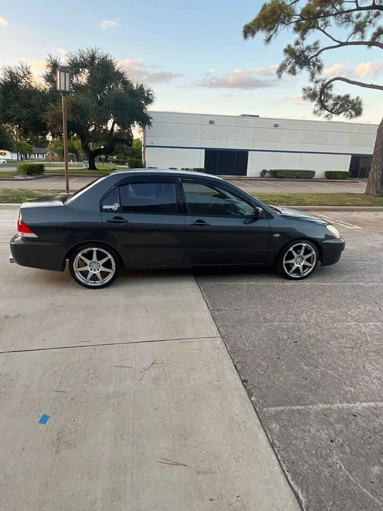 2004 Mitsubishi Lancer 9th Gen - Image 6 of 11