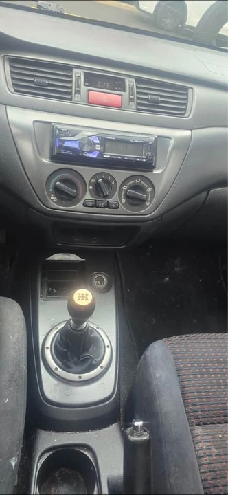 2004 Mitsubishi Lancer 8th Gen - Image 3 of 4