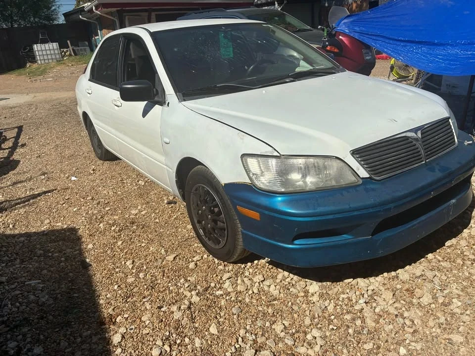 2004 Mitsubishi Lancer 8th Gen - Image 2 of 3