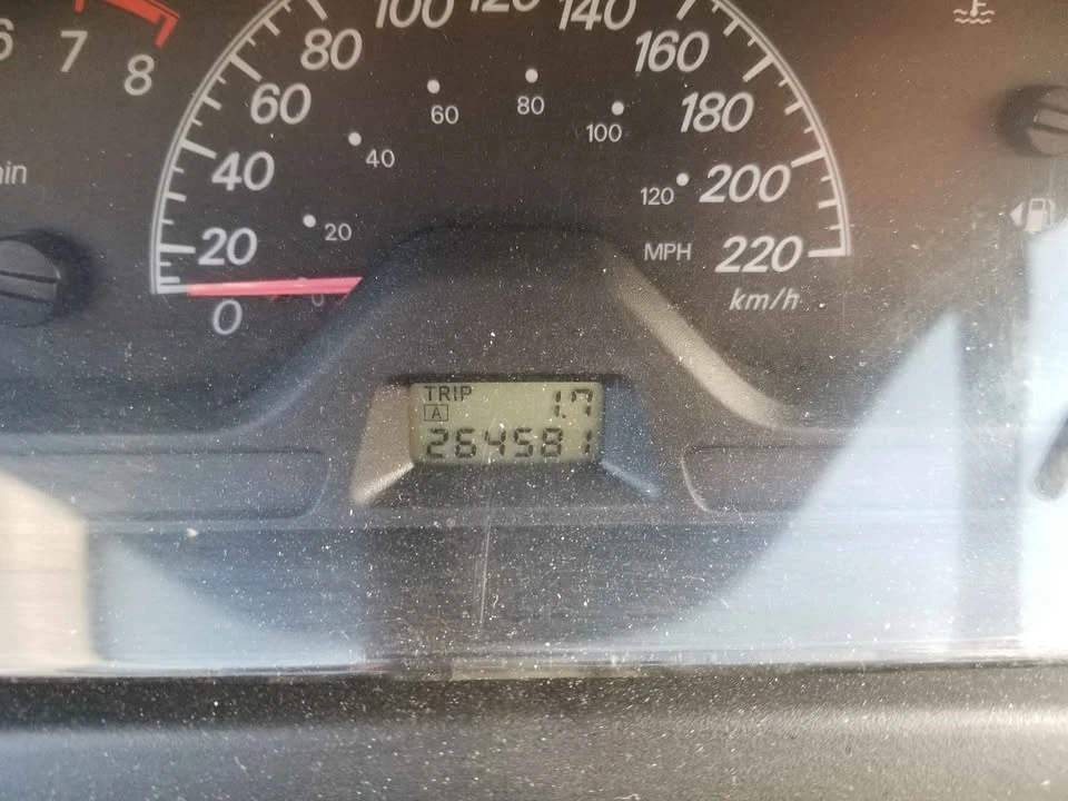 2004 Mitsubishi Lancer 8th Gen - Image 8 of 9