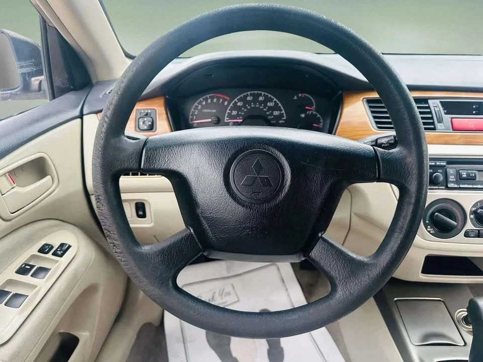 2004 Mitsubishi Lancer 7th Gen - Image 15 of 20