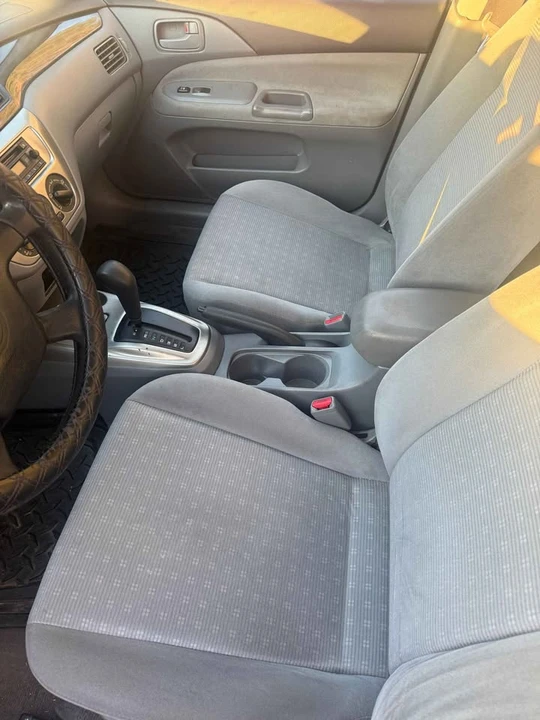 2004 Mitsubishi Lancer 9th Gen - Image 5 of 9
