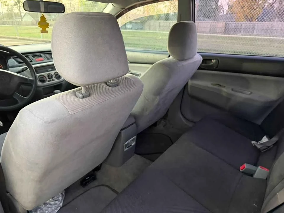 2004 Mitsubishi Lancer 9th Gen - Image 8 of 12