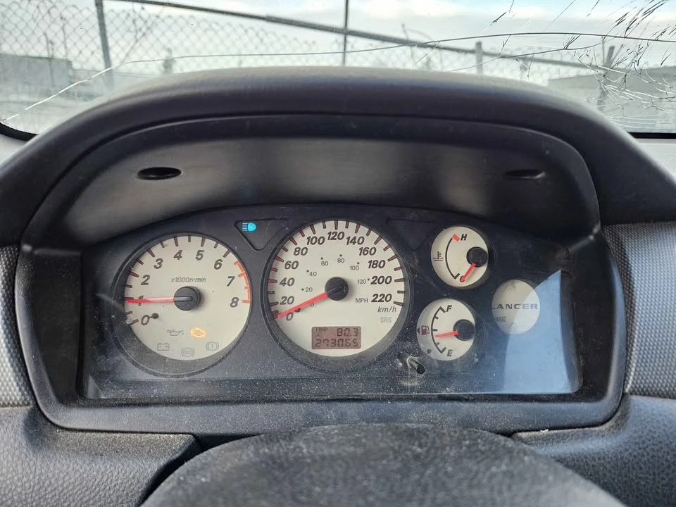 2004 Mitsubishi Lancer Evolution VIII 7th Gen - Image 11 of 15