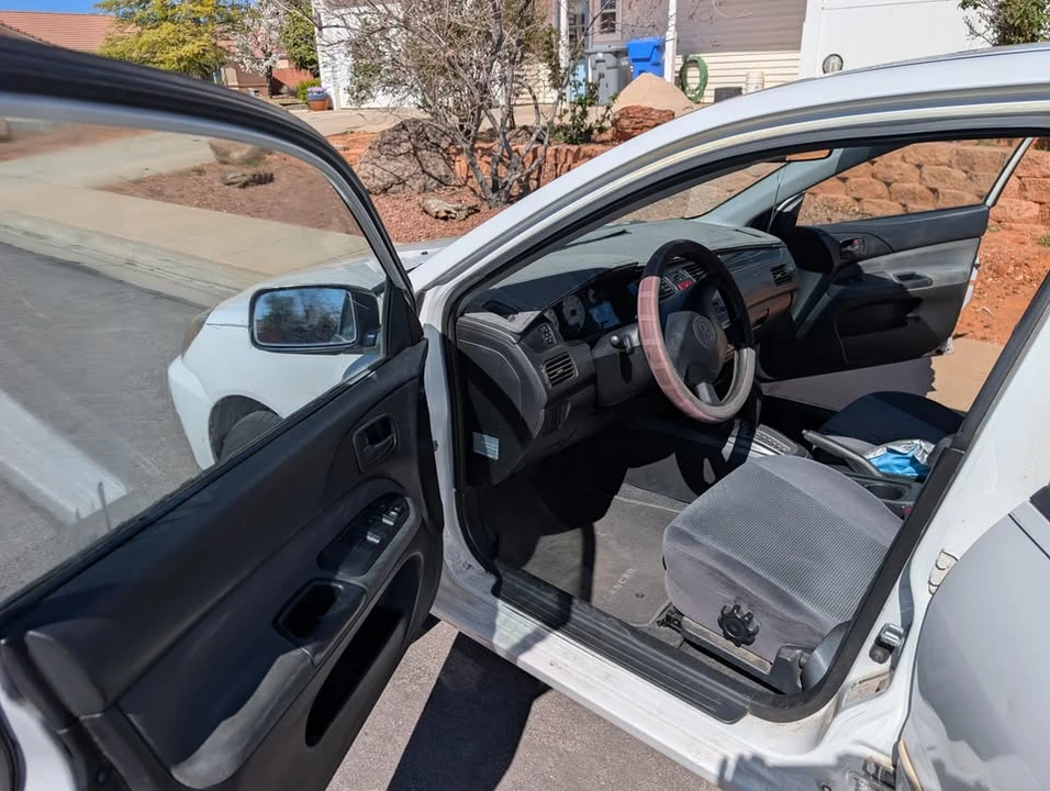 2004 Mitsubishi Lancer 8th Gen - Image 3 of 10
