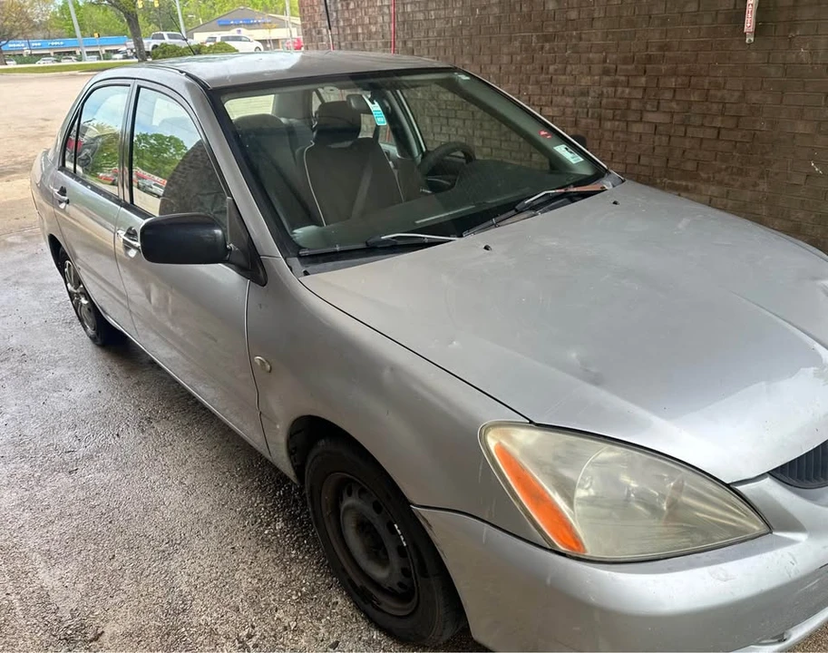 2004 Mitsubishi Lancer 8th Gen - Image 3 of 4