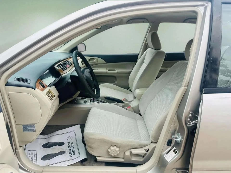 2004 Mitsubishi Lancer 8th Gen - Image 13 of 20