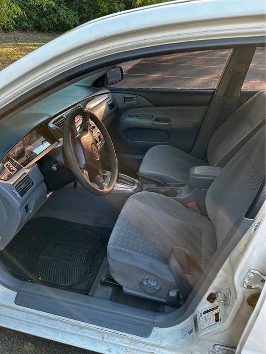 2004 Mitsubishi Lancer 7th Gen - Image 6 of 7